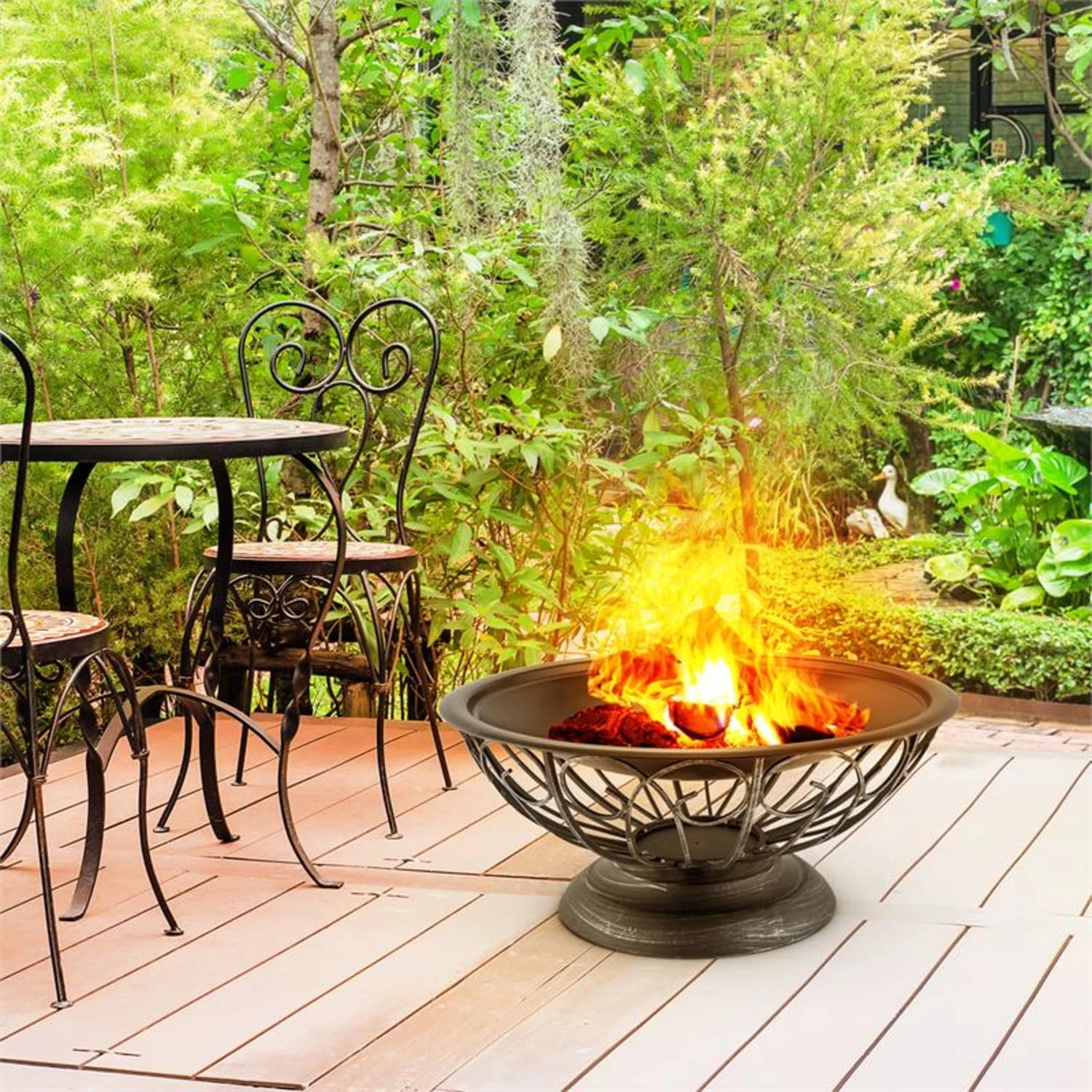 Tulip Feuerschale Ø75cmGrill Feuerstelle Funkenschutz Stahl brüniert Tulip Feuerschale Ø75cmGrill Feuerstelle Funkenschutz Stahl Brüniert -Klarstein Verkaufs 10028582 yy 0008 ambient 08 Blumfeldt Tulip Feuerschale 75cm Grill