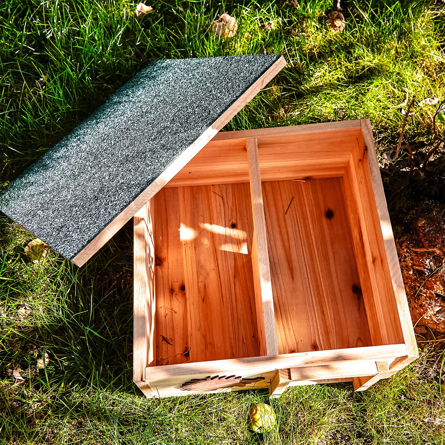 Igelhaus Futterhaus Überwinterung 2 Kammern Tannenholz unbehandelt Igelhaus Futterhaus Überwinterung 2 Kammern Tannenholz Unbehandelt -Klarstein Verkaufs 10038027 yy 0005 logo
