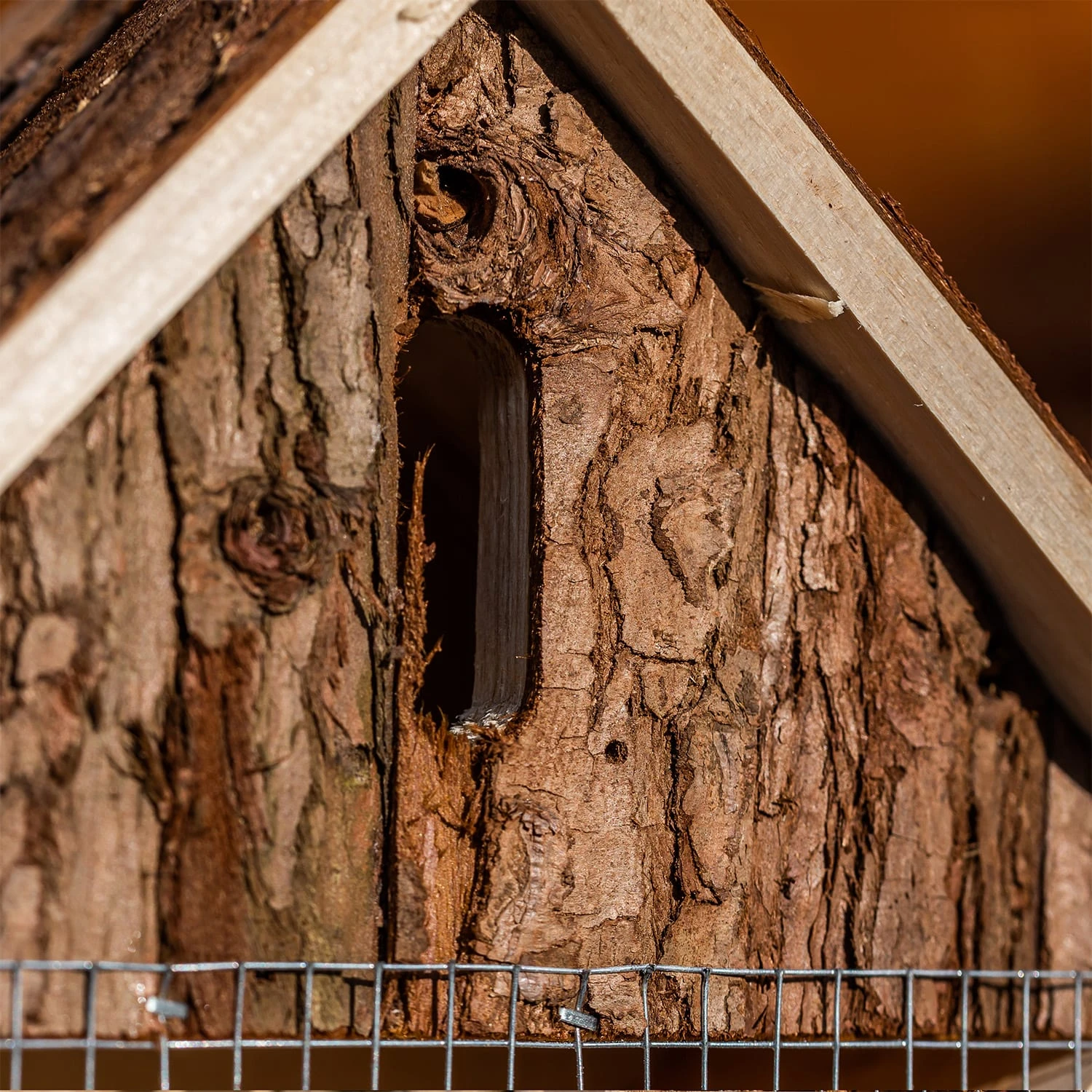 Insektenhotel mit schmalem Spitzdach Aufhängung ganzjährig bewohnbar Holz Insektenhotel Mit Schmalem Spitzdach Aufhängung Ganzjährig Bewohnbar Holz -Klarstein Verkaufs 10038093 yy 0005 logo