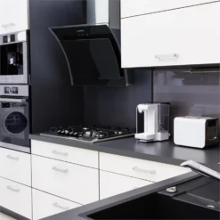 Sabia 60 Dunstabzugshaube 60cm | 600 M³/h | Energieeffizienzklasse A | Inklusive 2 X Aktivkohlefilter -Klarstein Verkaufs 60002216 yy 0003 ambient Klarstein Sabia Dunstabzugshaube schwarz